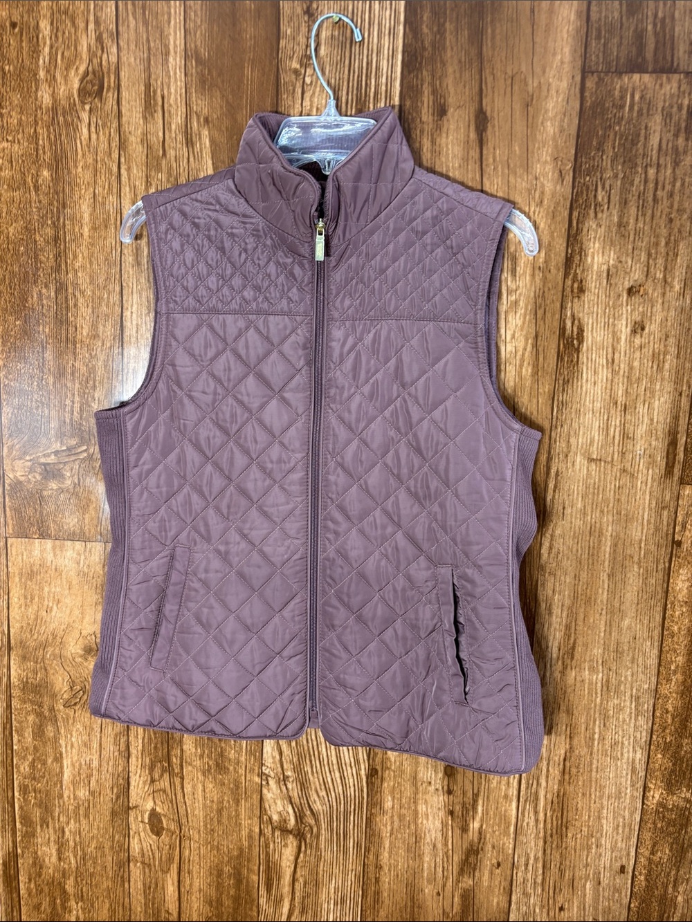 British Khaki Quilted Sleeveless Vest in Mauve